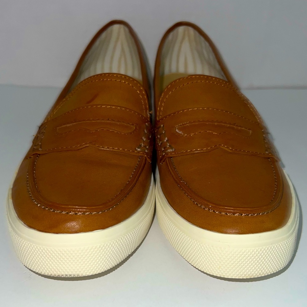 GH Bass & Co Women’s Slip On Leather Loafers Size 7